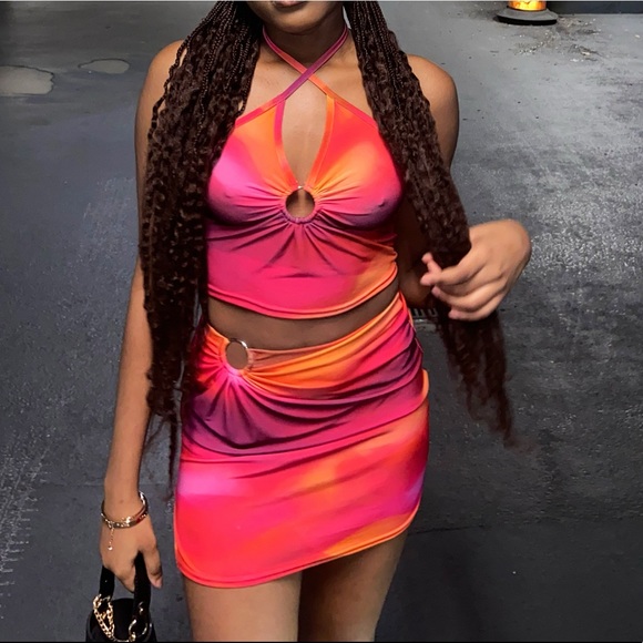 2 piece set from Pretty Little Thing - Picture 2 of 2